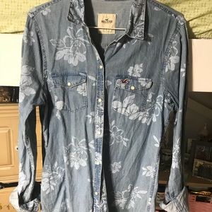 NEW Hollister Floral Button Up